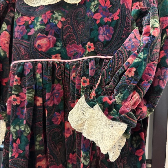 VINTAGE FLORAL VELVET LACE DRESS SZ 4 - Picture 4 of 7